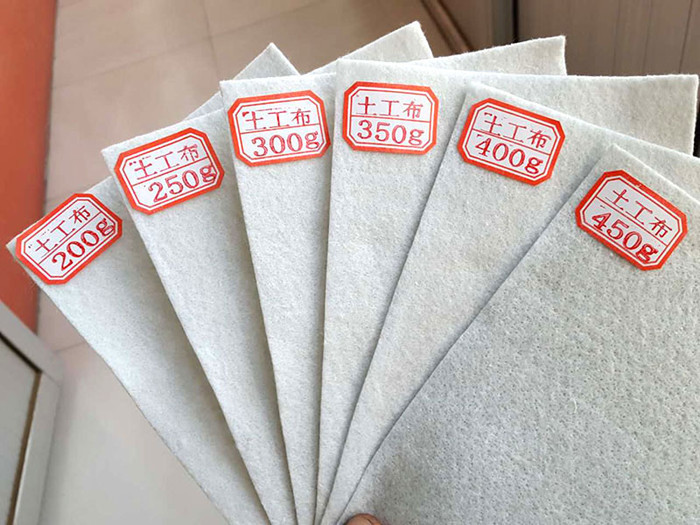 1645348950450887.jpg 短絲土工布.jpg